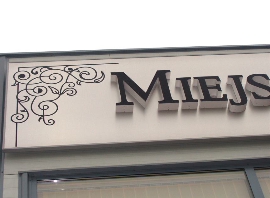 KASETONY, LITERY PRZESTRZENNE, PYLONY